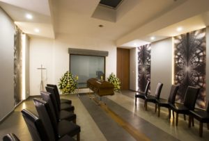 Sala pożegnań w zakładzie pogrzebowym ATENA w Koszalinie